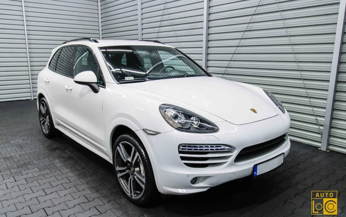 Porsche Cayenne cena 117777 przebieg: 111000, rok produkcji 2012 z Jedlicze małe 781